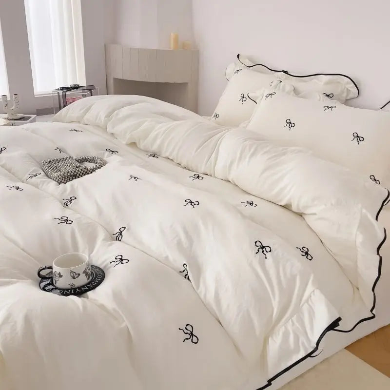 Bow Embroidered Ruffled Duvet Cover Set – 3PCS