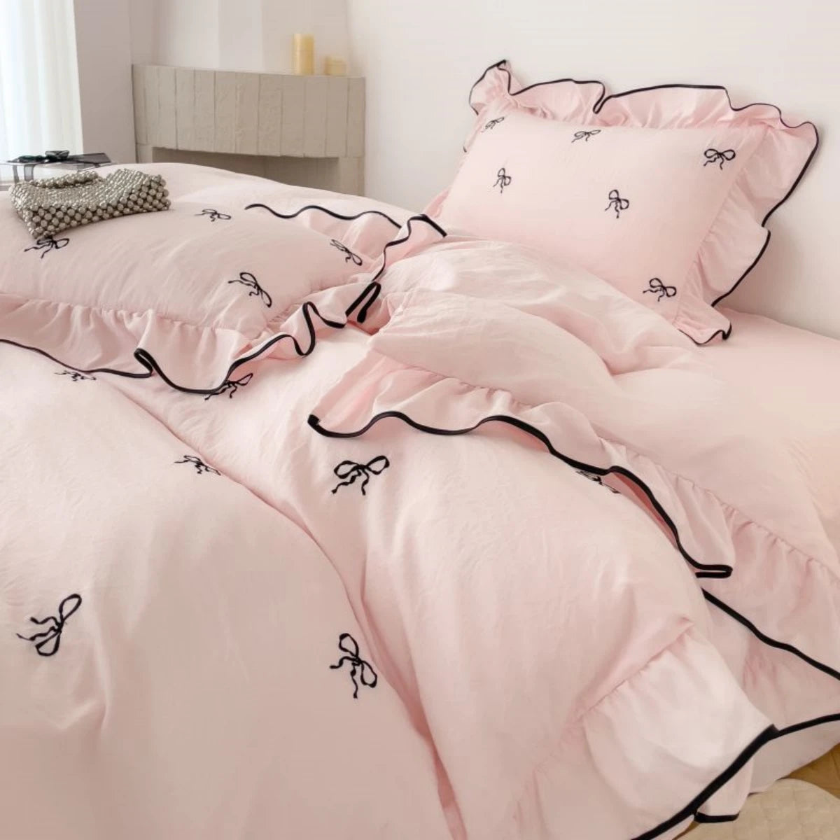 Bow Embroidered Ruffled Duvet Cover Set – 3PCS