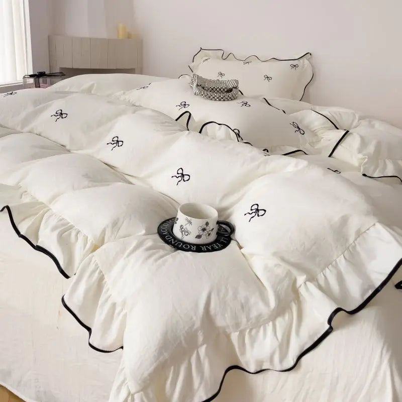 Bow Embroidered Ruffled Duvet Cover Set – 3PCS