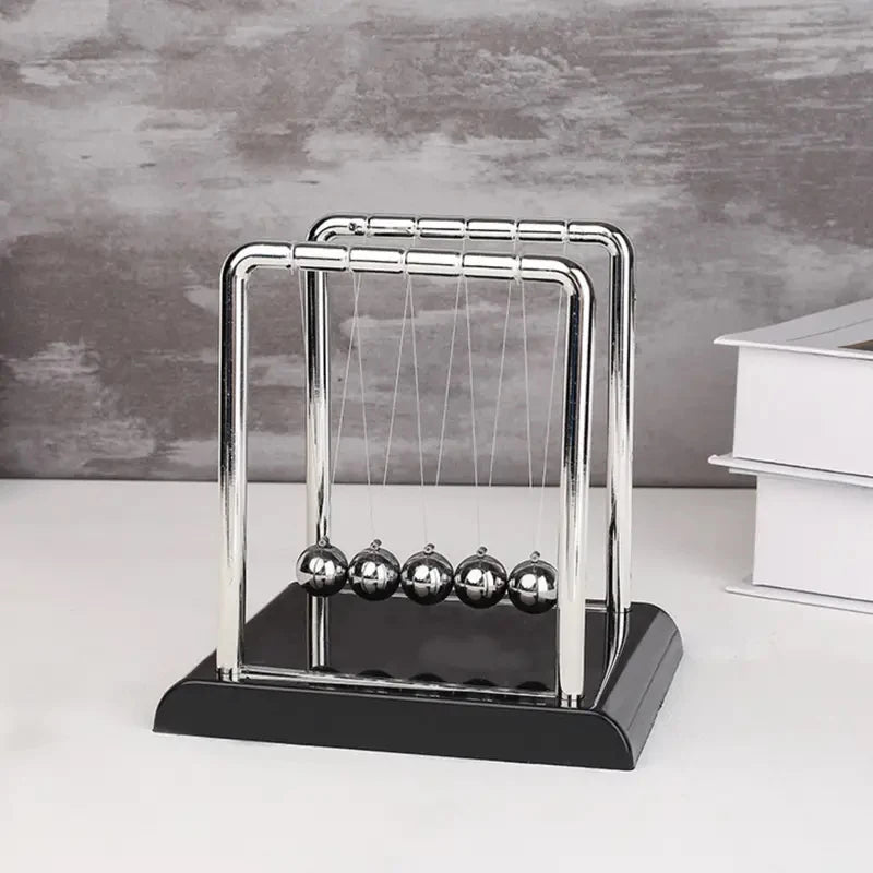 Newton’s Cradle Balance Balls – Desk Motion Toy