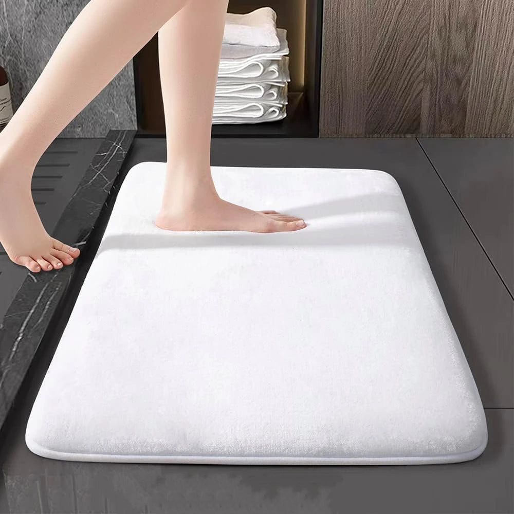 Absorbent Non-Slip Bathroom Floor Mat